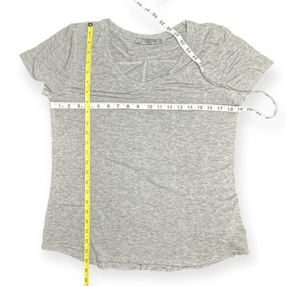 PRANA Women’s Gray Foundation Short Sleeve V-Neck Pocket Tee Size Medium - Picture 6 of 6